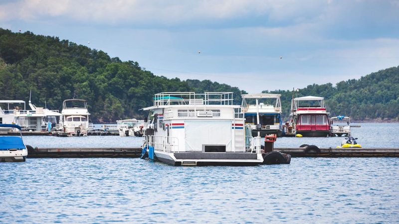 Exploring Tranquility: Lake Cumberland and the Serenity of Grider Hill Marina